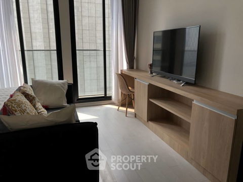 1-BR Condo at Noble Ploenchit near BTS Phloen Chit (ID 385157)