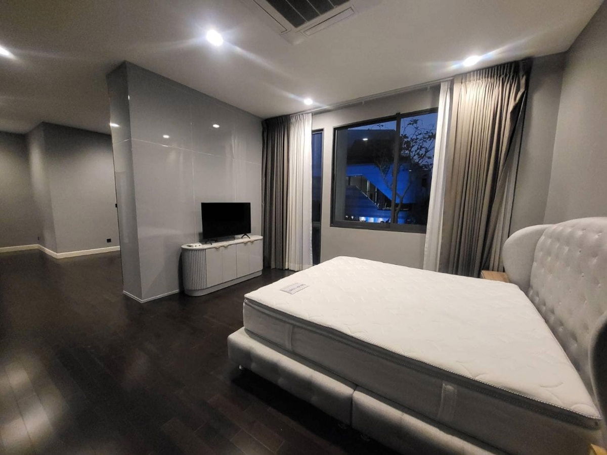 picture ⭐For rent, new luxury villa project, The Gentry Phatthanakan 2 (4Bed /5Bath) 440 SQM. 🔐𝗖𝗼𝗱𝗲 : #MT2404_164 - 12/20
