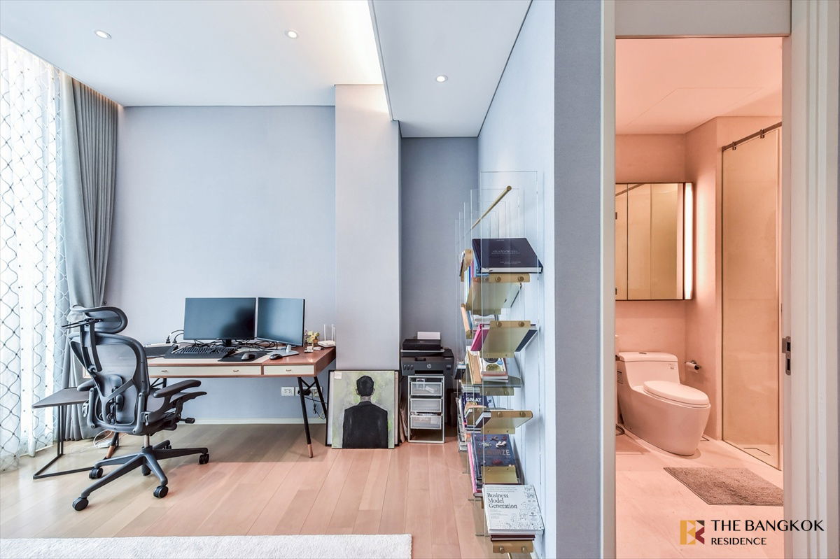 picture Rare unit in Prestige Project! 💥 Baan Sindhorn, where living is fulfilled, near BTS Ratchadamri - 8/13