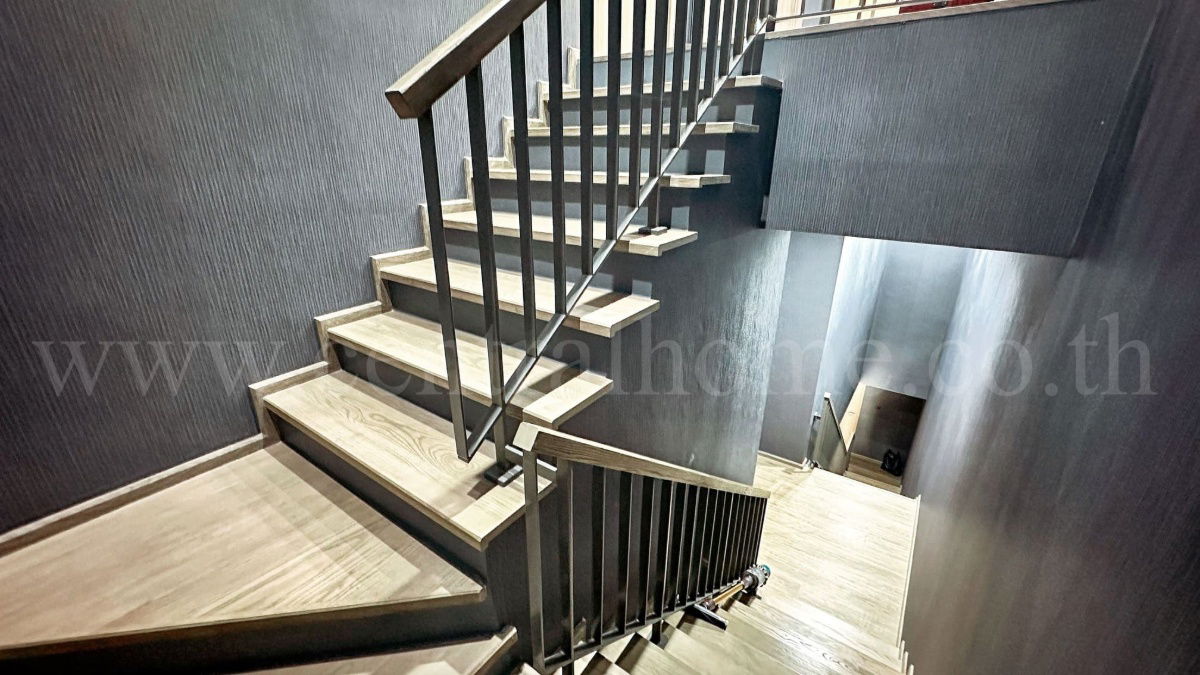 รูป ทาวน์โฮม เธอ ลาดพร้าว 93 ระดับ Luxury 3.5 ชั้น Fully Furnishe มีลิฟต์ในตัว พร้อมอยู่ - รูปที่ 12/19