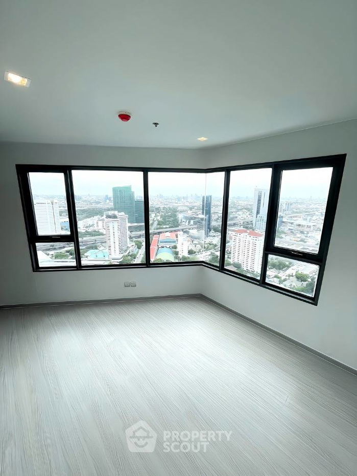 picture 1-BR Condo at Life Ladprao near BTS Ha Yaek Lat Phrao (ID 1595838) - 2/7