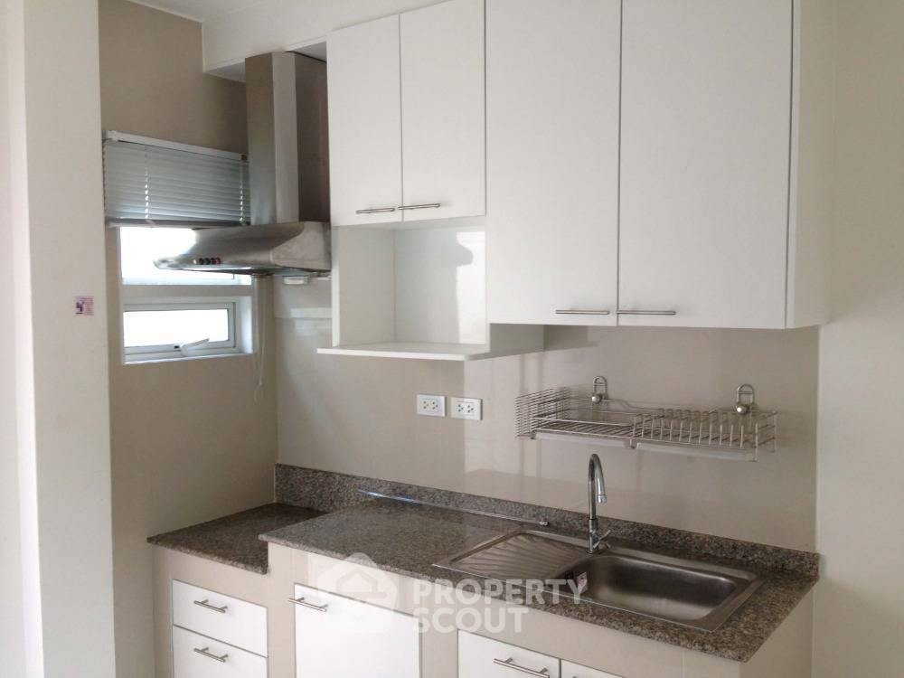 picture 3-BR House at Life Bangkok Boulevard Wongwaen-Rama 9 close to Suvarnabhumi Airport (ID 1337305) - 10/17