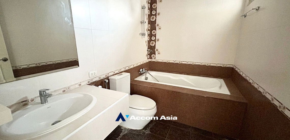 รูป 🔼🔽 AccomA 📩 Spacious condo with classic wood charm in Sukhumvit 33 (1519254) - รูปที่ 11/12