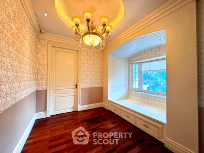 Houses for sale Lat Krabang : 4-BR House in Khlong Song Ton Nun (ID 1930137)