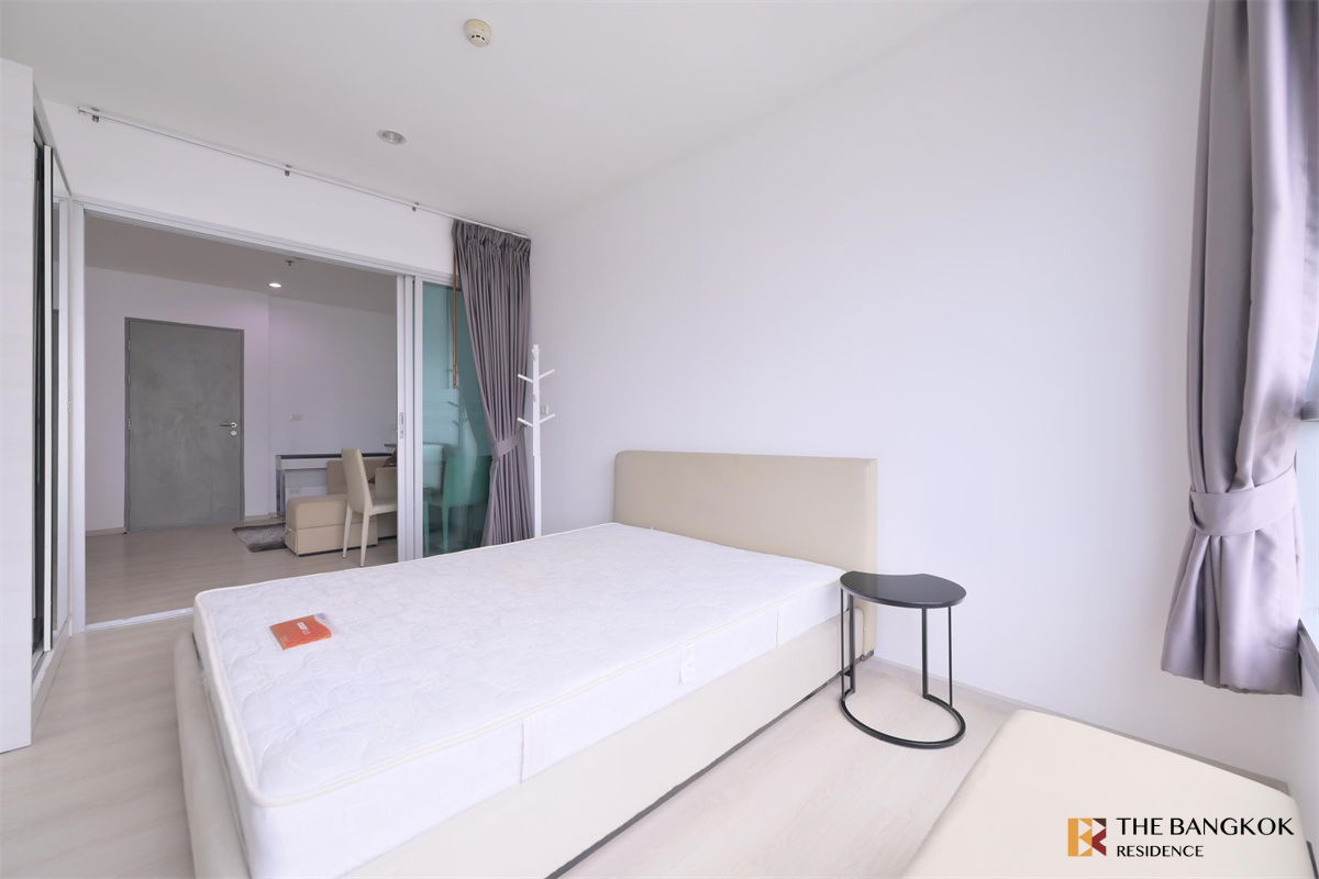 picture Life Ratchadapisek - the best price 3.65 MB , 1B1B size 38 sqm, very nice room and ready to move in ( Line ID: real_realestate or phone: 0842824246)  - 7/10