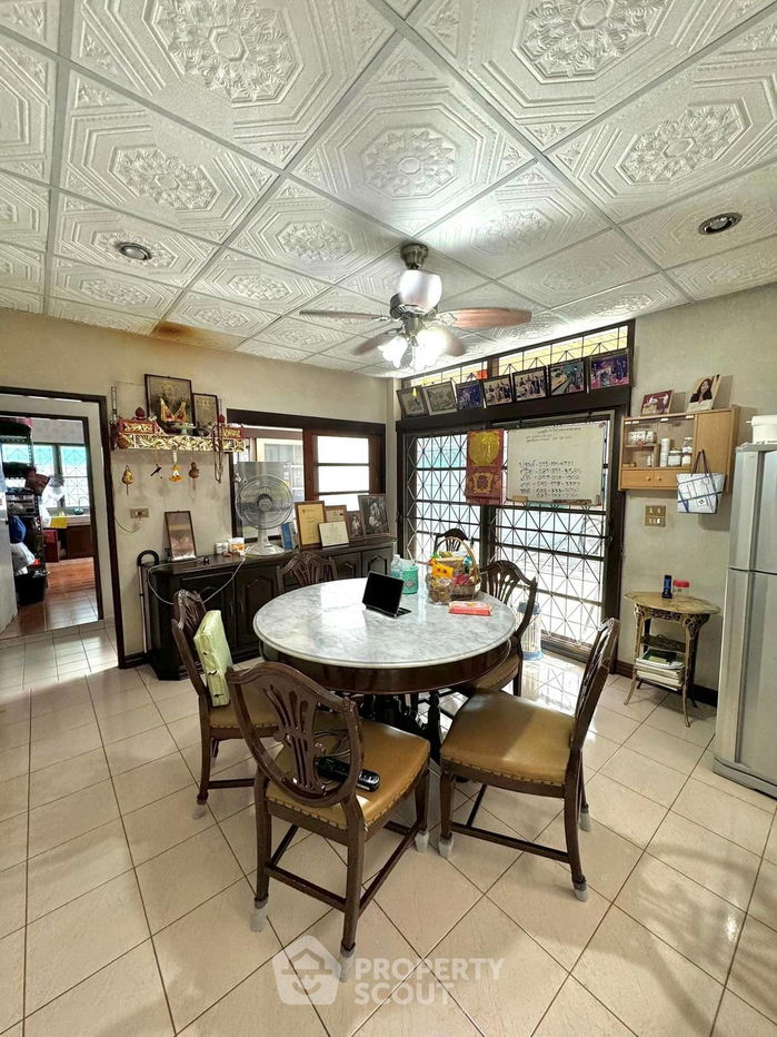 รูป บ้าน 4-ห้องนอน ใน ช่องนนทรี (ID 1838104) - รูปที่ 11/12