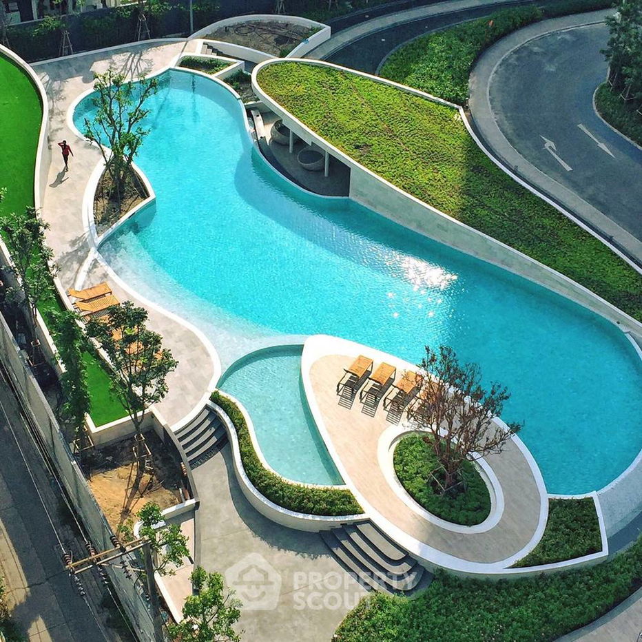 picture 1-BR Condo at Ideo O2 near BTS Bang Na (ID 385813) - 3/11