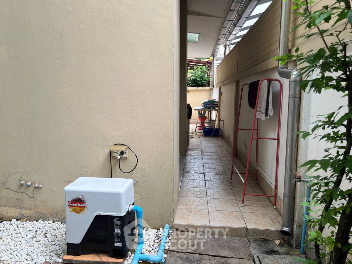 รูป บ้าน 4-ห้องนอน ใน ลาดพร้าว (ID 1727436) - รูปที่ 48/48