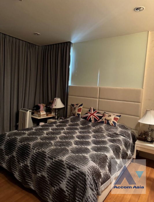 รูป 🔼🔽 AccomA 📩  3 BR Condominium @Royal Saladaeng (AA44226) - รูปที่ 5/9