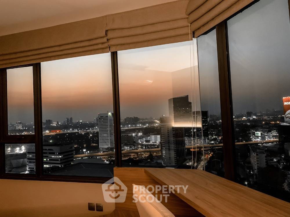 picture 1-BR Condo at Life Ladprao near BTS Ha Yaek Lat Phrao (ID 420286) - 2/9
