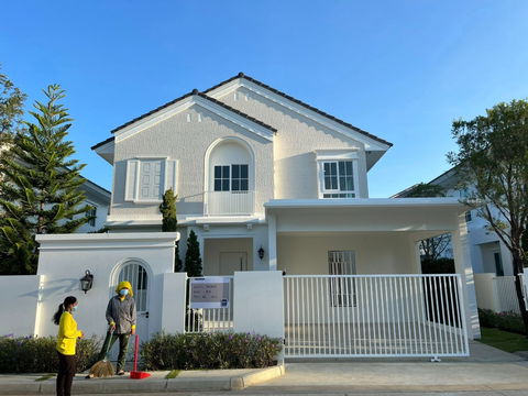 P ขายบ้านเดี่ยว 2 ชั้นหมู่บ้านชัยพฤกษ์ บางนา กม 15 62 ตารางวา