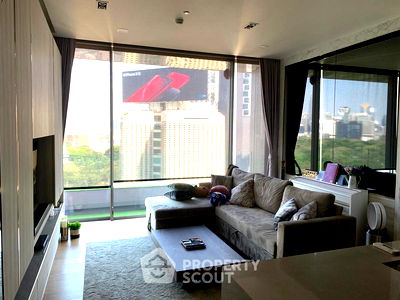 Condos for sale : 1-BR Condo at Saladaeng One near MRT Si Lom (ID 645929)