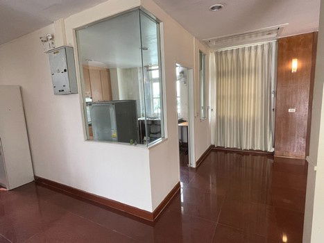 รูป บ้านเช่าราคาดี้ดี้ 28,000/ด สราญสิริคลองสอง โซนหน้าสวน ถนนรังสิตนครนายก 4 นอน 4 น้ำ ใกล้ฟิวเจอร์ รังสิต ปทุมธานี - รูปที่ 8/16