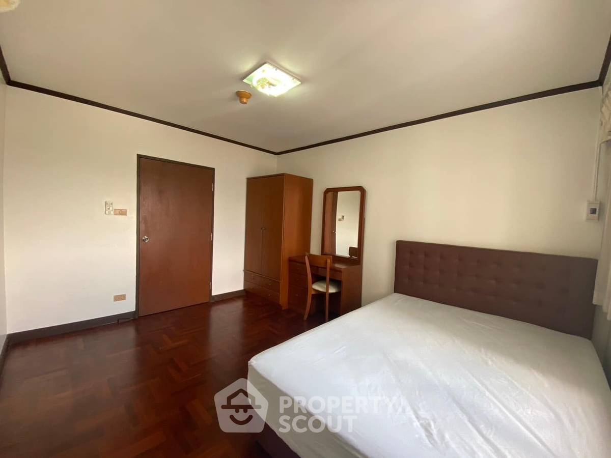 picture 2-BR Condo at Saranjai Mansion Condominium near BTS Nana (ID 1541509) - 2/12