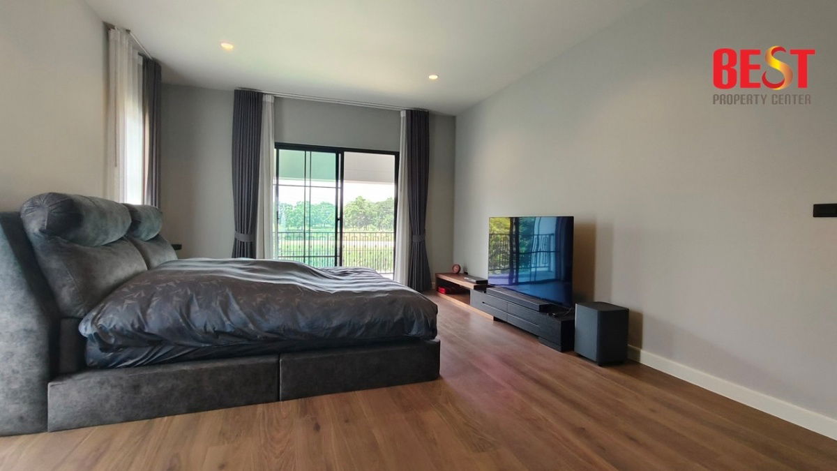 picture Golfside Grandeur — Luxury House at Setthasiri Bangkok–Pathum Thani for Sale - 8/13