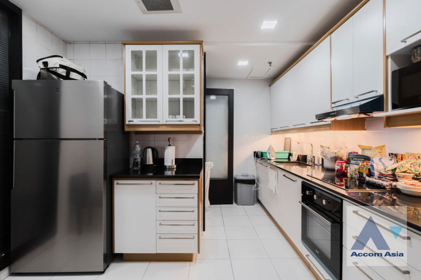รูป 🔼🔽 AccomA 📩 Modern condo with cozy feel, practical layout in Langsuan at Baan Na Varang (1510405) - รูปที่ 8/20