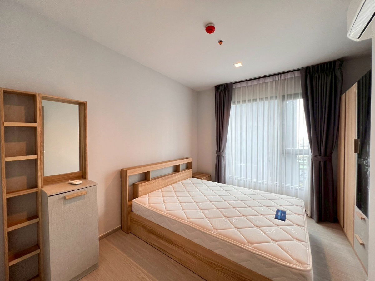 picture Life asoke rama9 🚨for rent 🚨18,000 - 3/8