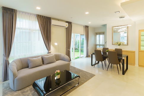 Mantana Bangna-Wongwaen | Near Burapha Withi Expressway
