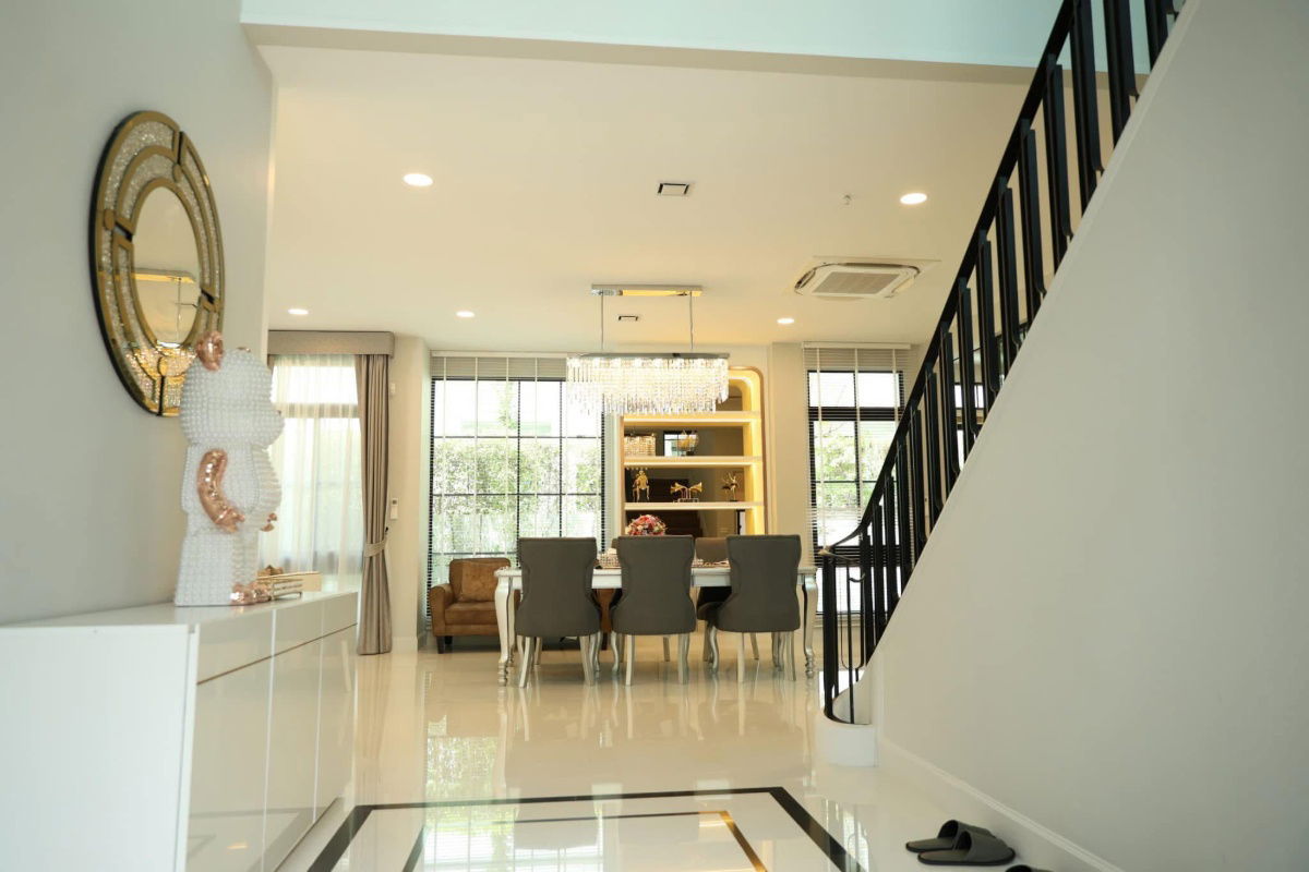 รูป P0055 ขายบ้านสวยหรูที่โครงการ!  Nantawan Rama 9 - New Krungthepkreetha - รูปที่ 10/19