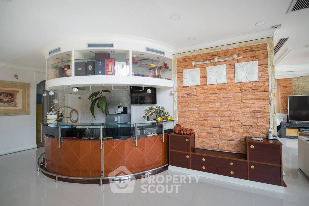 picture 5-BR House near ARL Ramkhamhaeng (ID 1995530) - 12/21