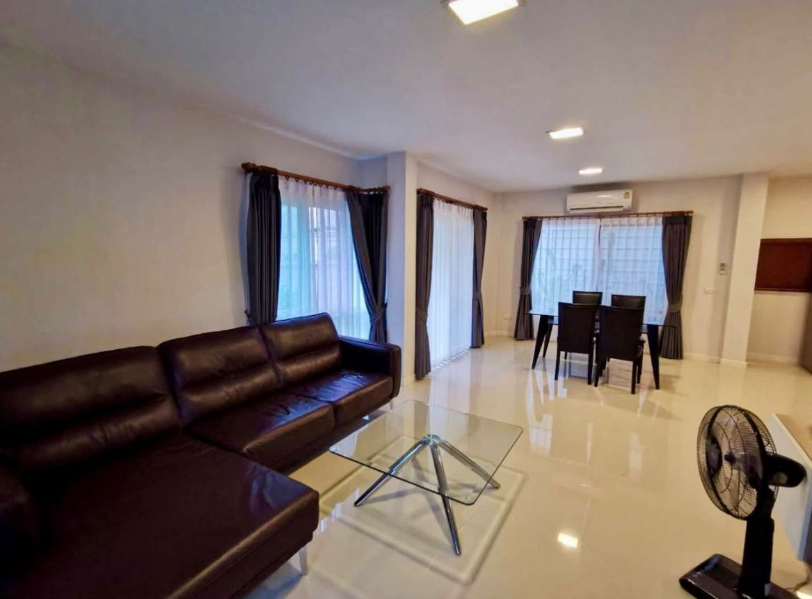 รูป 🏡 ให้เช่าบ้านเดี่ยว ตกแต่งสไตล์โมเดิร์น ในโครงการคุณภาพ ความปลอดภัยสูง ใกล้ห้างสรรพสินค้า, โรงเรียนนานาชาติ - รูปที่ 3/12