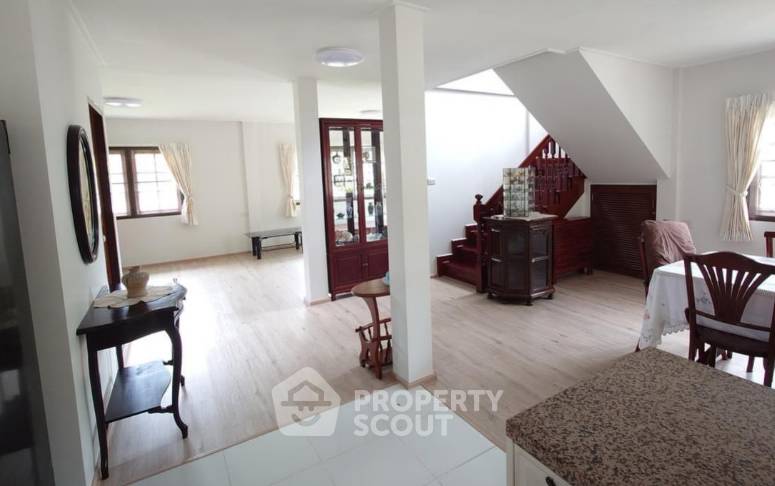 picture 3-BR House near BTS Punnawithi (ID 1828963) - 8/9