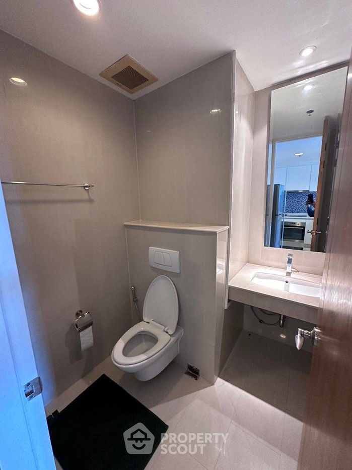 picture 2-BR Condo at The Royal Maneeya Condominium near BTS Chit Lom (ID 1483515) - 10/26