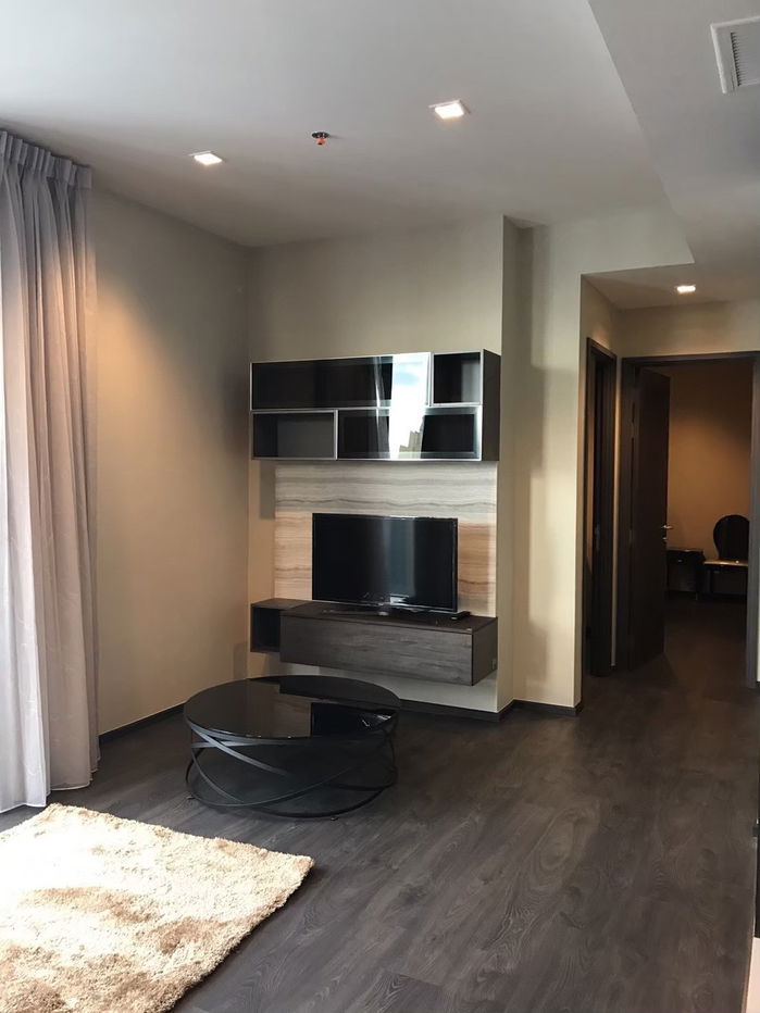 picture Live at the Epicenter of Bangkok's Vibrant Lifestyle! Edge Sukhumvit 23 for Rent. - 2/16