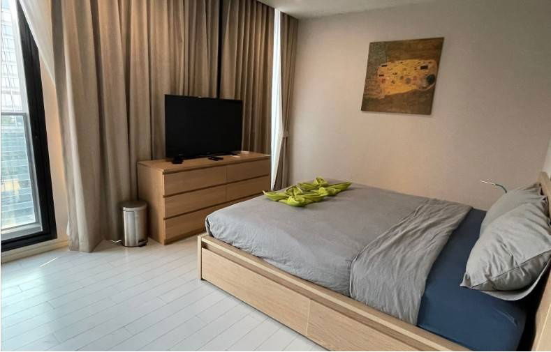 picture ♦ Good Deal ♦ Tower C, 25+ Floor, Type B09 | 2 Bedrooms, 80.13 sq.m. | Condo skywalk connect to BTS ploenchit and Central Embassy. - 11/19