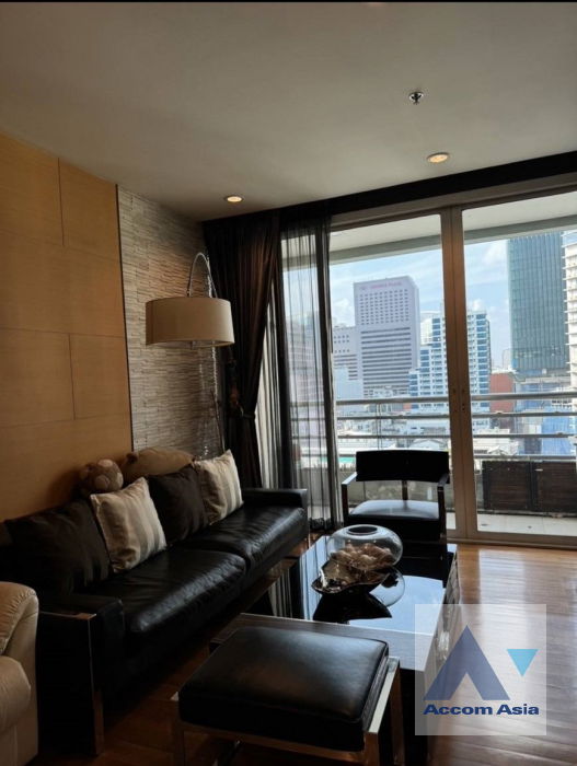 รูป 🔼🔽 AccomA 📩  3 BR Condominium @Royal Saladaeng (AA44226) - รูปที่ 2/9