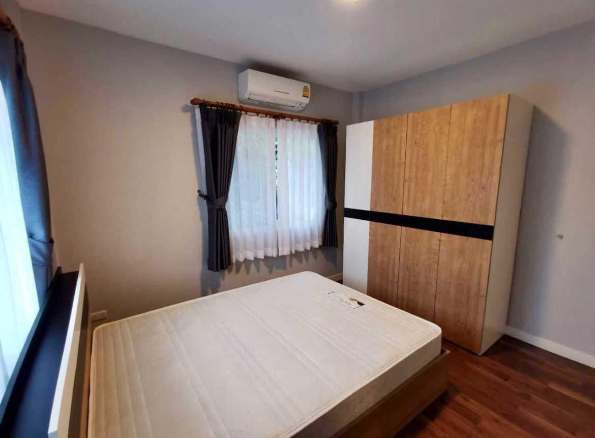 รูป 🏡 ให้เช่าบ้านเดี่ยว ตกแต่งสไตล์โมเดิร์น ในโครงการคุณภาพ ความปลอดภัยสูง ใกล้ห้างสรรพสินค้า, โรงเรียนนานาชาติ - รูปที่ 9/12