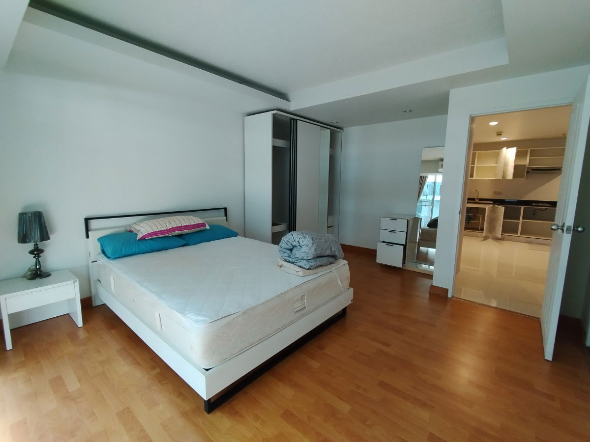 picture Rent at Resort Condo , 2 beds corner unit - 5/25