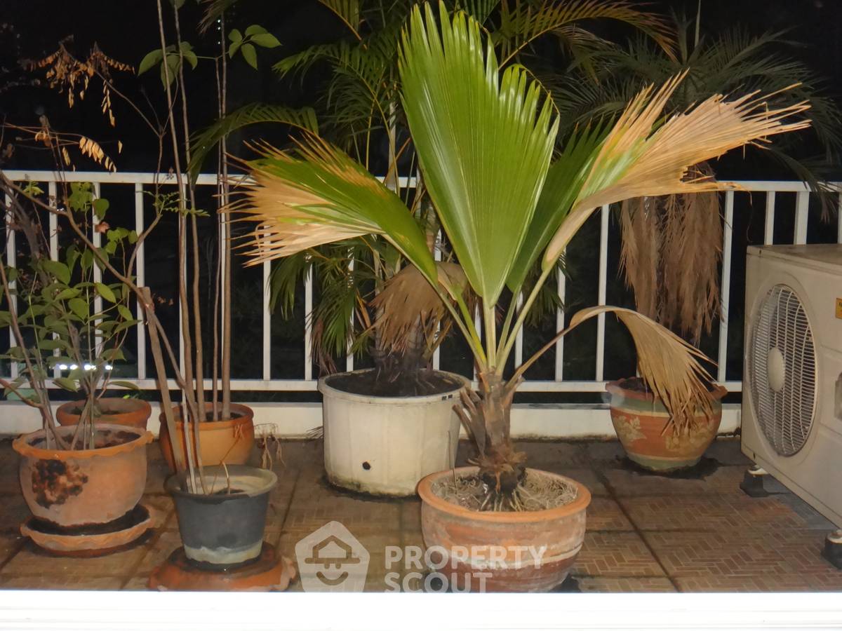 รูป ทาวน์เฮาท์ 3-ห้องนอน ใกล้ BTS พร้อมพงษ์ (ID 2213898) - รูปที่ 9/48