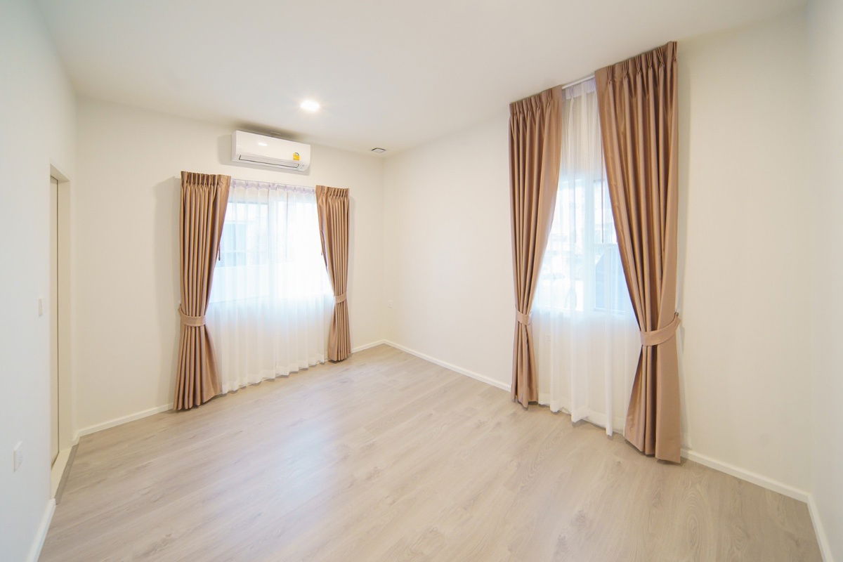picture Mantana Bangna-Wongwaen | Near Burapha Withi Expressway - 13/15