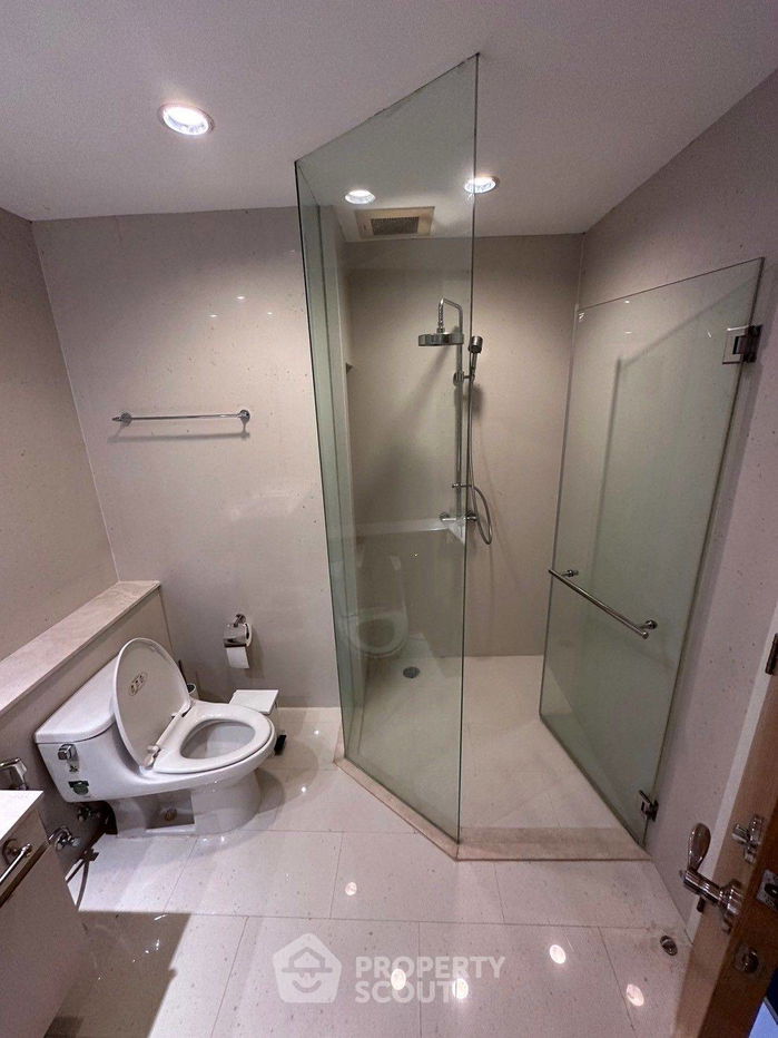 picture 2-BR Condo at The Royal Maneeya Condominium near BTS Chit Lom (ID 1483515) - 19/26