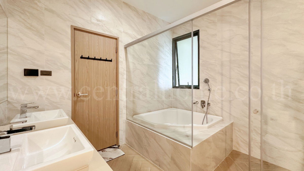 รูป ทาวน์โฮม เธอ ลาดพร้าว 93 ระดับ Luxury 3.5 ชั้น Fully Furnishe มีลิฟต์ในตัว พร้อมอยู่ - รูปที่ 14/19