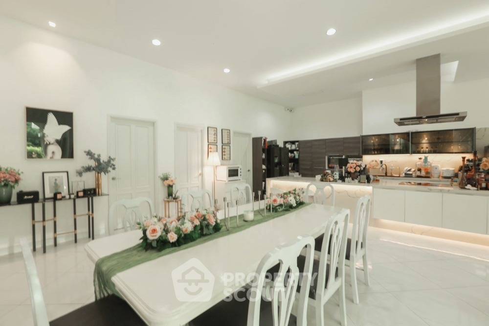 picture 4-BR House near MRT Wong Sawang (ID 1835407) - 7/12