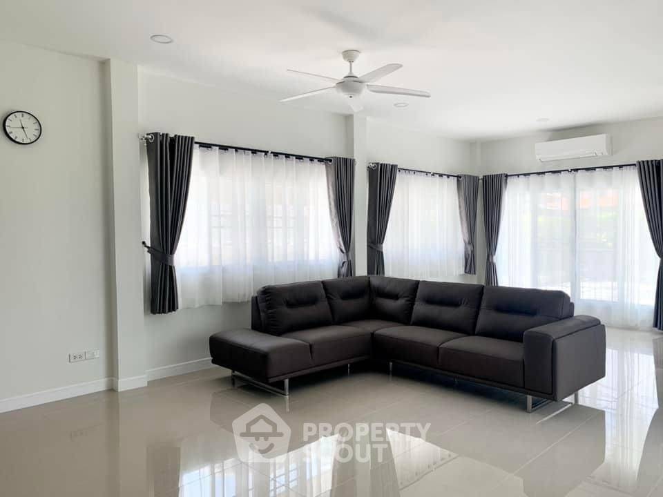 รูป บ้าน 3-ห้องนอน ที่ เอสพี วิลเลจ 5 ใกล้ เมืองพัทยา (ID 2146453) - รูปที่ 3/16