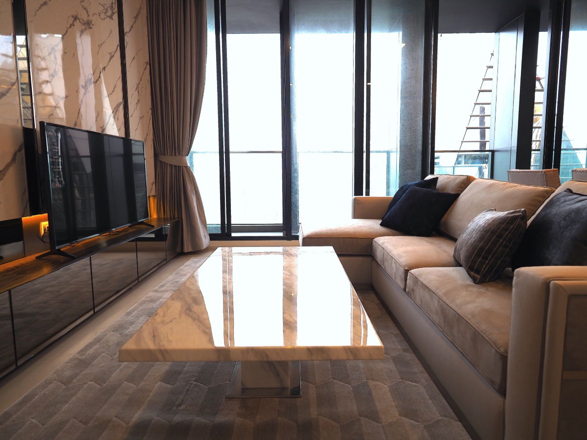 picture ♦ Special Price ♦ Tower C, 35+ Floor | 1 Bedroom, 117.67 sq.m. | Condo skywalk connect to BTS ploenchit and Central Embassy. - 2/16