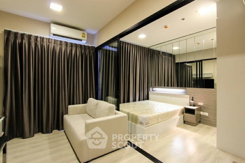 picture 1-BR Condo at Condolette Midst Rama 9 near MRT Phra Ram 9 (ID 882387) - 1/13