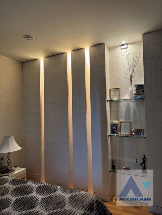 รูป 🔼🔽 AccomA 📩  3 BR Condominium @Royal Saladaeng (AA44226) - รูปที่ 7/9
