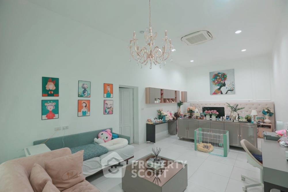 picture 4-BR House near MRT Wong Sawang (ID 1835407) - 12/12