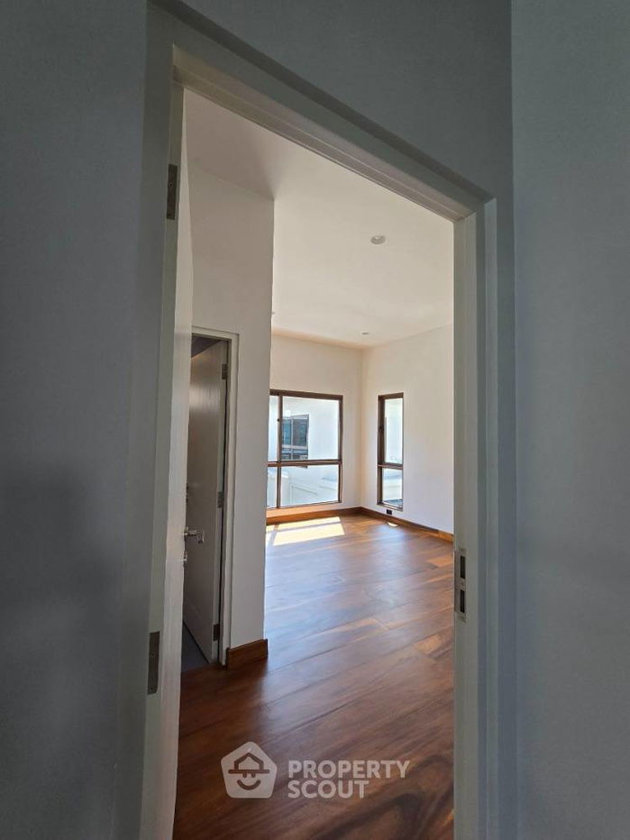 รูป บ้าน 4-ห้องนอน ใน หัวหมาก (ID 1884210) - รูปที่ 4/8