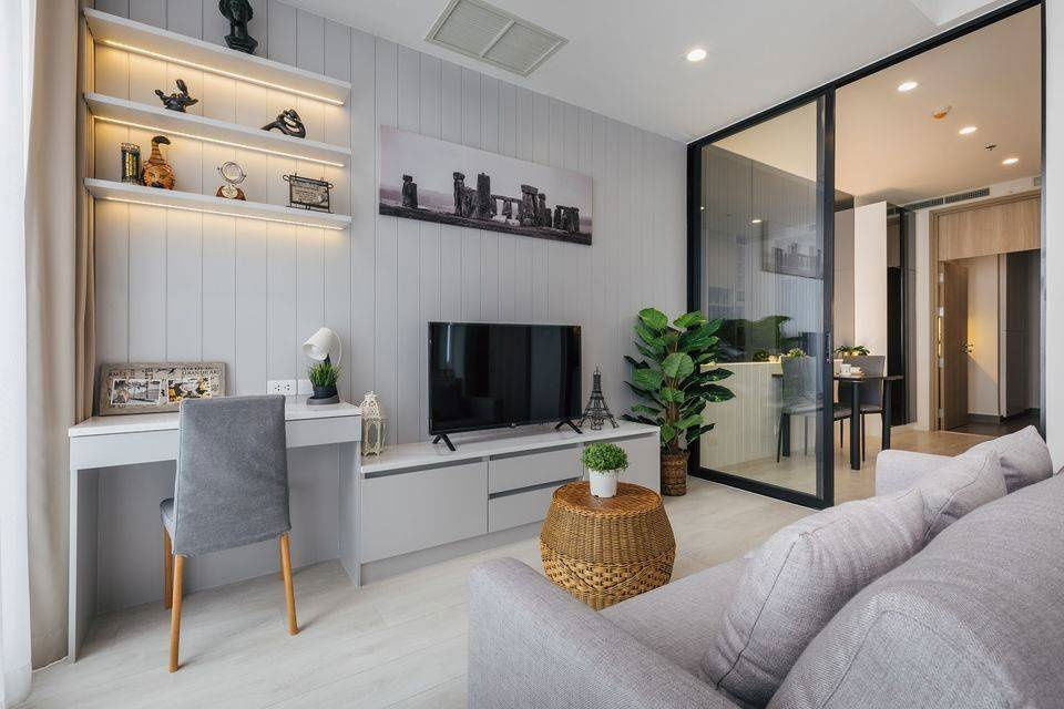 picture ♦ Prime Location ♦ Tower C, 25+ Floor | 1 Bedroom, 44.97 sq.m. | Condo skywalk connect to BTS ploenchit and Central Embassy. - 8/21