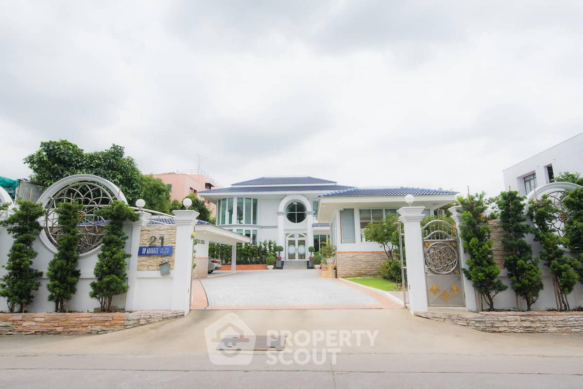 picture 5-BR House near ARL Ramkhamhaeng (ID 1995530) - 1/21