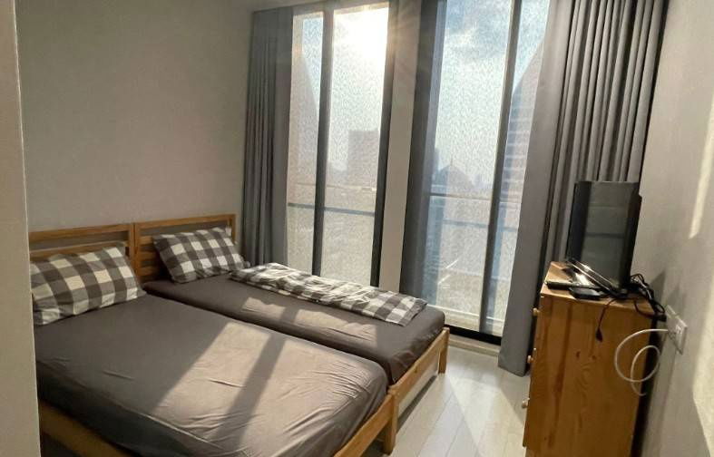 picture ♦ Good Deal ♦ Tower C, 25+ Floor, Type B09 | 2 Bedrooms, 80.13 sq.m. | Condo skywalk connect to BTS ploenchit and Central Embassy. - 6/19