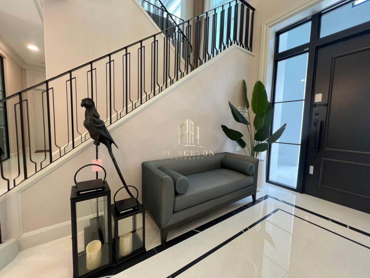picture Luxury House For Sale Nantawan Rama 9 New Krungthep Kreetha Near Wellington International School and golf courses - 10/39