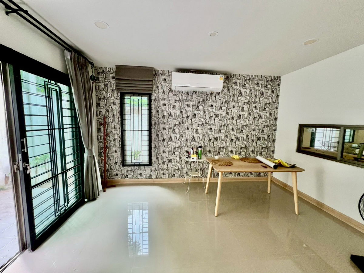รูป ขายบ้านแฝด 2 ชั้น ม.ไลฟ์ อิน เดอะ การ์เด้น - บ้านฉาง ระยอง ชั้น 3 นอน 3 น้ำ 2 จอด 3 แอร์ - รูปที่ 8/15