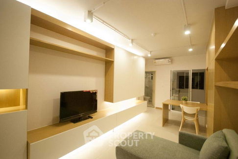 1-BR Condo at Supalai Park Asoke Ratchada near MRT Phra Ram 9 (ID 835921)