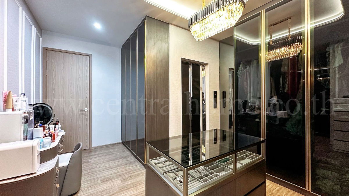 รูป ทาวน์โฮม เธอ ลาดพร้าว 93 ระดับ Luxury 3.5 ชั้น Fully Furnishe มีลิฟต์ในตัว พร้อมอยู่ - รูปที่ 16/19